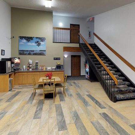 Waconia Inn And Suites المظهر الخارجي الصورة