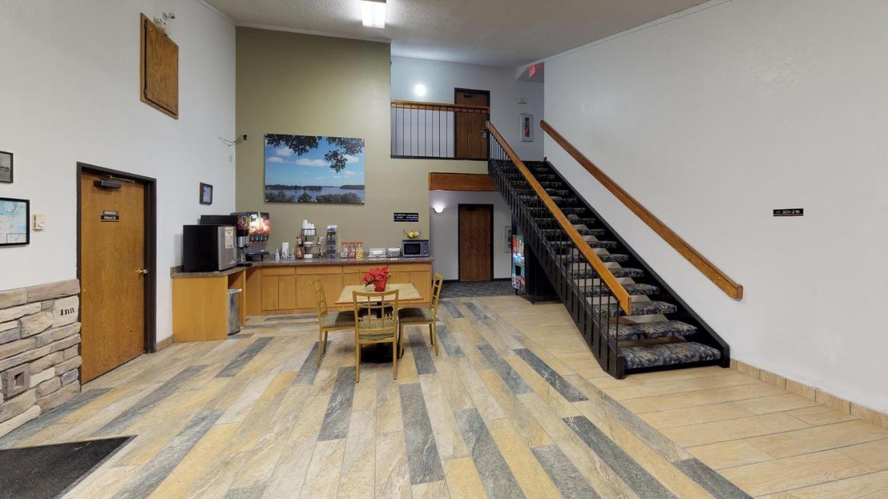 Waconia Inn And Suites المظهر الخارجي الصورة